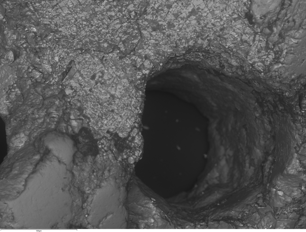 SEMによる 反射電子イメージング：ターコイズなど　低倍率にて、高解像度/高品質イメージの収集